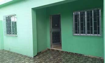 Imagem 2: ? Casa à Venda - 3 Quartos - Ótima Localização