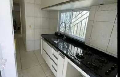 Imagem 3: Casa na Maraponga,enfrente ao Hospital da UECE, proximo avenida Bernardo Manuel