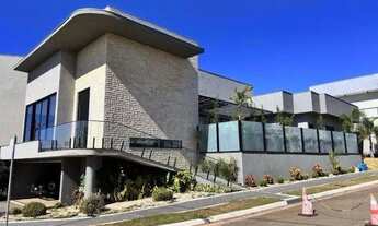 Imagem: Casa Térrea de esquina com 4 suítes no