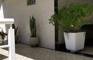 Imagem 3: Apartamento a venda com 4 quartos sendo 3 suítes e vista mar de todos os cômodos no Estrei