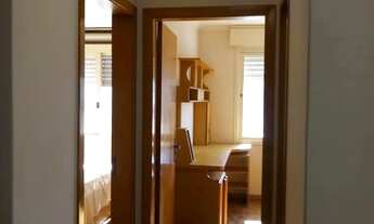 Imagem: Apartamento com 2 quartos com closet à