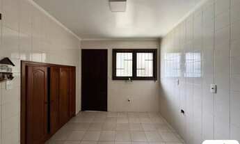 Imagem 6: Imóvel de alto padrão no bairro Santo Inácio: 4 quartos, 2 suítes, 2 salas, 3 banheiros, 3