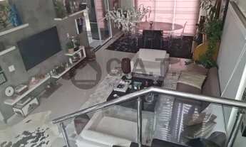 Imagem 5: Casa de alto padrão em condomínio na Vossoroca com 5 suítes e ampla área de convivência. A