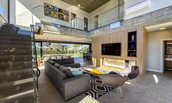 Imagem 2: Casa mobiliada com piscina e 05 suítes - Condomínio Enseada Lagos em Xangri-lá Ref.