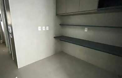 Imagem 2: Viver com Luxo e Praticidade: Apartamento Nascente de Alto Padrão Próximo ao Mar e Via Man