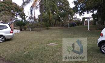 Imagem 2: ** Chácara com 03 dormitórios em condomínio **