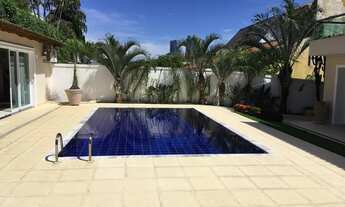 Imagem 5: Casa de condomínio para venda possui 500m com 3 suítes com piscina