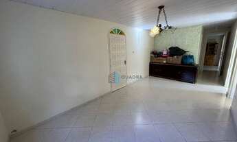 Imagem 4: Casa Desocupada em Ótima Localização no Bairro Monte Verde, Florianópolis !!