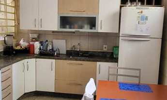 Imagem 3: Casa Campos Eliseos com Edicula