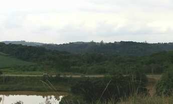 Imagem 4: Sítio a venda possui 128.000 metros quadrados, 02 casas e 01 lago