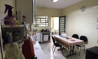 Imagem 5: Casa a venda possui 255 m² com 4 quartos em Centro, pode ser comercial - Mogi das Cruzes