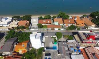 Imagem: Bombinhas - Casa Padrão - Bombas