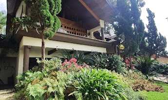 Imagem 2: Linda casa em condomínio fechado na zona nobre central