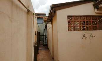 Imagem 5: Casa Antiga (3 moradias) 240m2 N.Gerti "Oportunidade p/Investidor&quot