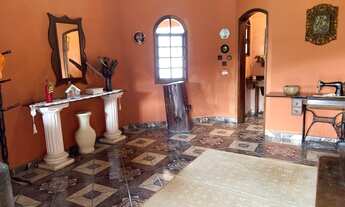 Imagem 2: Chácara para venda possui 650 metros quadrados em Mairiporã/SP