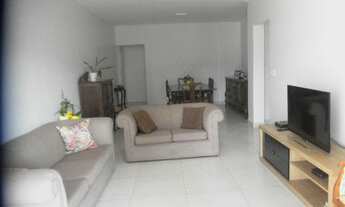 Imagem 2: Apartamento de 3 dormitórios, sendo 1 suíte. Bairro Ponta da Praia. Santos. SP