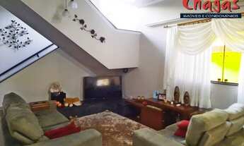 Imagem 3: Casa a venda no bairro Indaia com 04 dormitórios em Caraguatatuba