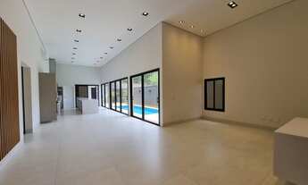 Imagem 2: Casa no condomínio Tivoli para venda Bauru