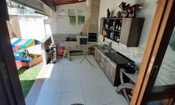 Imagem 7: Casa para venda com 200 metros quadrados com 3 quartos