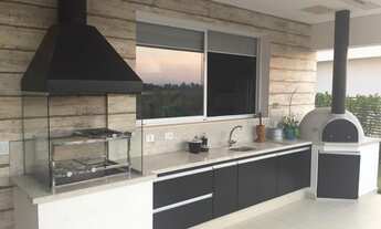 Imagem 7: Casa de condomínio para aluguel e venda possui 500 metros quadrados com 4 quartos