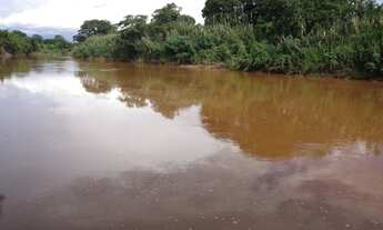 Imagem 2: Terreno de 4.200 m² às margens do Rio das Velhas em Curvelo