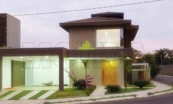 Imagem 2: Casa à venda no Golden Park com 300m 3 quartos 3 suítes 5 banheiros 4 vagas