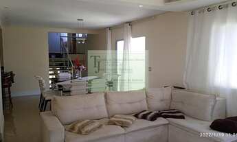 Imagem 5: Casa com 3 suítes, churrasqueira, piscina e 6 vagas(2 cobertas) 330 m² AC