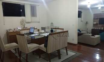 Imagem 3: Casa para venda com 210 metros quadrados com 3 quartos