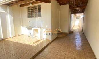 Imagem 2: Casa com 2 dormitórios para alugar por R$ 1.400,00/mês - Vila Rezende - Piracicaba/SP