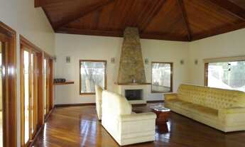 Imagem 4: Casa de condomínio para venda tem 400 metros quadrados com 3 quartos