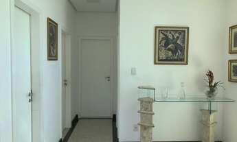 Imagem 5: Casa de condomínio para venda tem 600 metros quadrados com 5 quartos