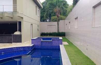 Imagem 2: Casa Alphaville para venda com 1360m2 com 6 suites, piscona,churrasqueira,lazer completo