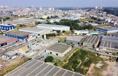 Imagem 3: Lote/Terreno para venda possui 5917 metros quadrados em Sítio Guarehy - Carapicuíba - SP