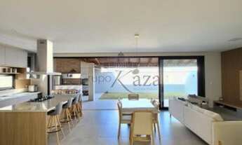 Imagem 4: Casa de condomínio sobrado para venda possui 220 metros quadrados com 3 quartos