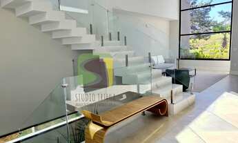 Imagem 2: Casa de condomínio para venda tem 550 metros quadrados com 5 suítes