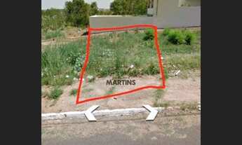 Imagem: Terreno plano com 363m²