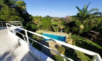 Imagem 2: Linda casa com excelente localização!!!