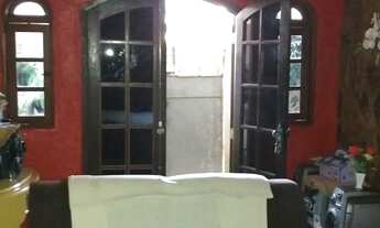 Imagem 2: Casa para venda possui 300 metros quadrados com 4 quartos em Cosmos - Rio de Janeiro - RJ