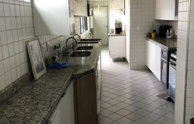 Imagem 7: Apartamento para venda tem 225 metros quadrados com 4 quartos em Boa Viagem