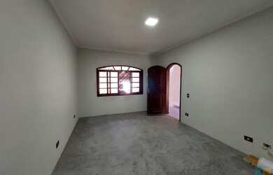 Imagem 5: Casa para Venda em Guarulhos, Jardim Vila Galvão, 3 dormitórios, 1 suíte, 2 banheiros, 2 v