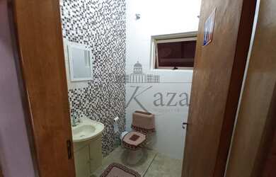 Imagem 6: Casa Sobrado - Bairro Vila Pinheiro - Jacareí - 3 Dormitórios 1 suíte - 270m²