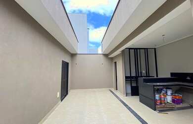 Imagem 2: Casa de condomínio térrea para venda tem 200 metros quadrados com 3 quartos