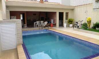 Imagem: Casa de 180 metros quadrados no bairro Aparecida