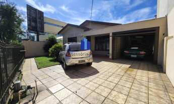 Imagem 2: Casa para Locação em Curitiba, Portão, 5 dormitórios, 2 suítes, 4 banheiros, 4 vagas