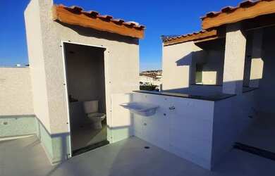 Imagem 6: Cobertura com 2 dormitórios sendo 1 suíte. Possui elevador, com 1 vaga de garagem