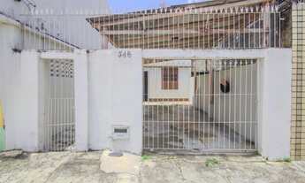 Imagem: AMPLA CASA EM GRANDE TERRENO COM 04 QUARTOS