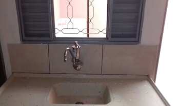 Imagem 7: Casa 2 quartos e garagem centro