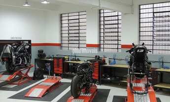 Imagem 6: Predio Comercial com varias salas, ampla frente, pode ser aproveitado para varias lojas no