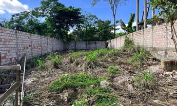 Imagem: Terreno murado no vigia