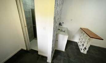 Imagem 4: Aluguel casa de 1 Quarto (Fundos) - Condomínio